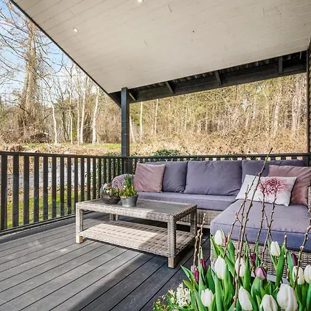 4 Bedroom Amazing In Ferienhaus