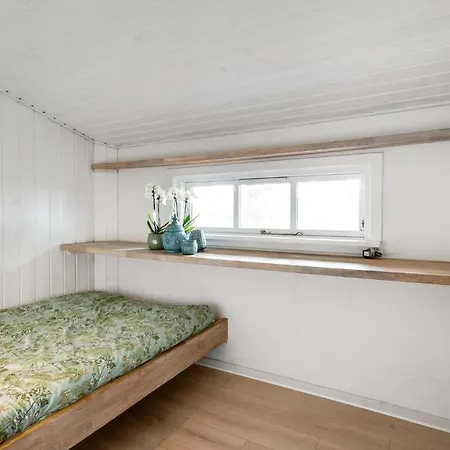 4 Bedroom Amazing In Ferienhaus *