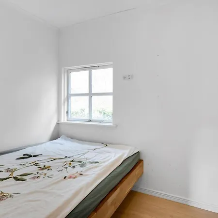 4 Bedroom Amazing In Knebel