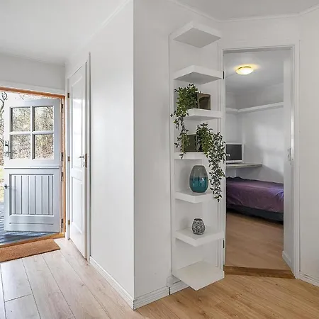 Ferienhaus 4 Bedroom Amazing In