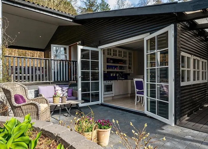 4 Bedroom Amazing In Сasa de vacaciones *